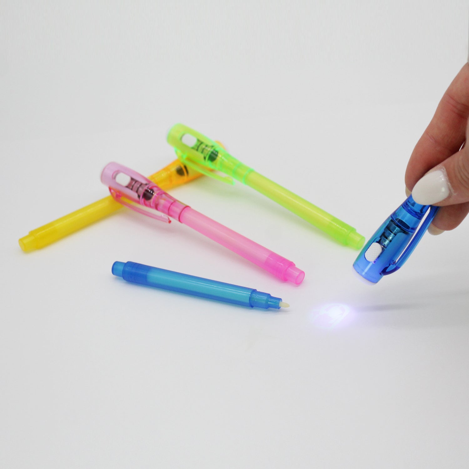 Penna magica invisibile con luce, sorprese per uova di pasqua, gadget