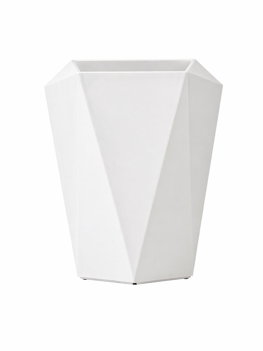 Vaso Bianco con Design Geometrico, composizioni floreali, allestimento eventi