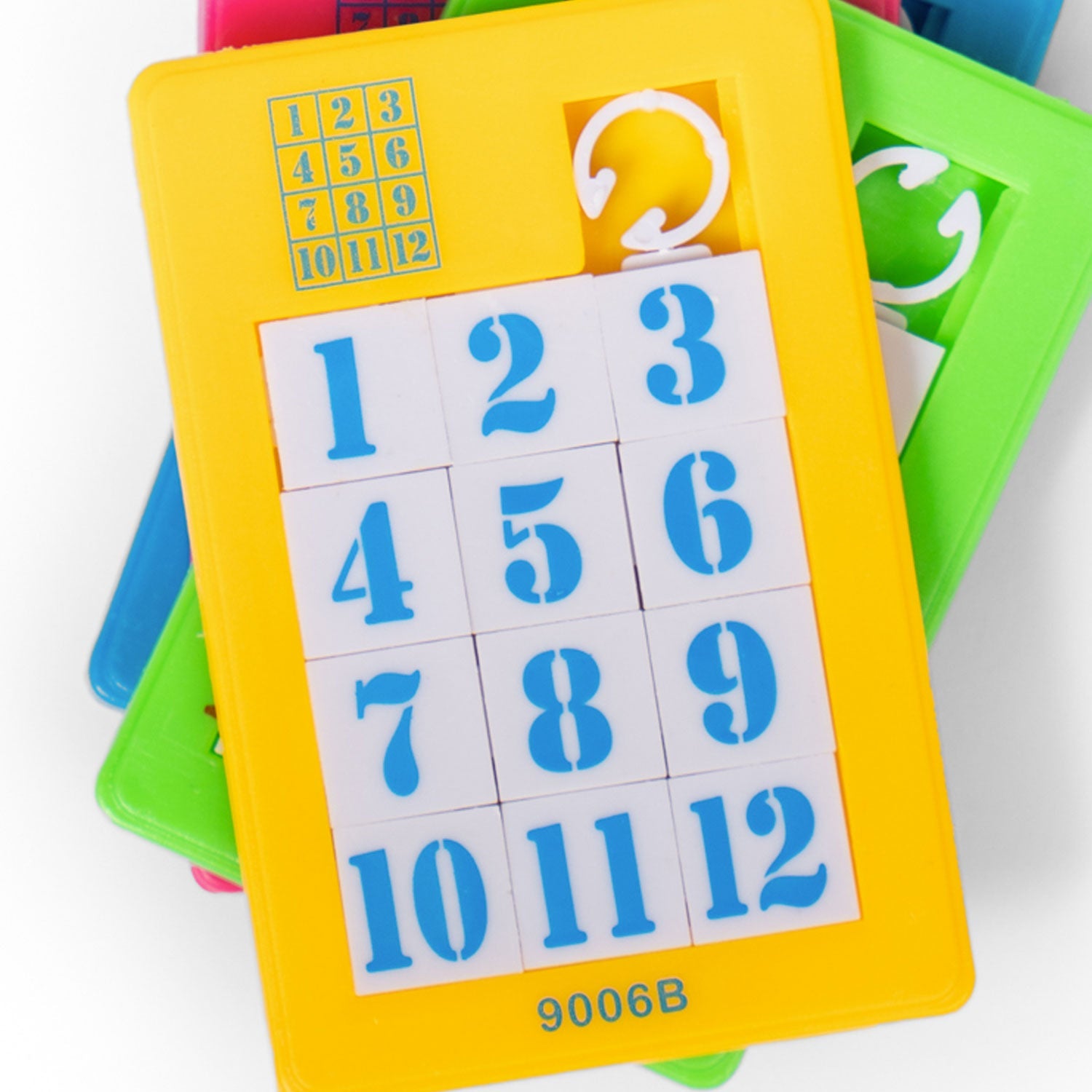 Gioco del 12 puzzle numerico ,sorprese per uova di pasqua, gadget