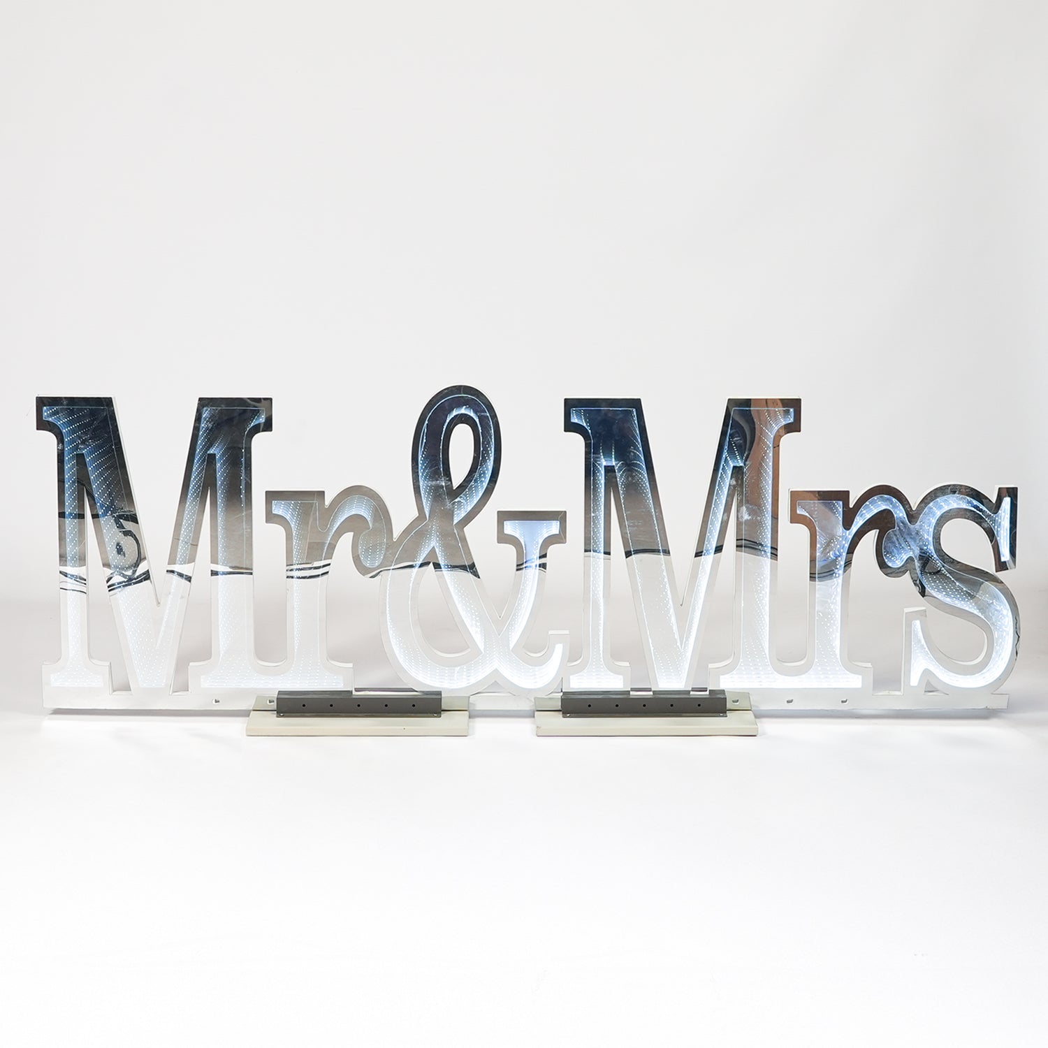 Scritta Mr&Mrs infinity 180x60CM Luce Bianca