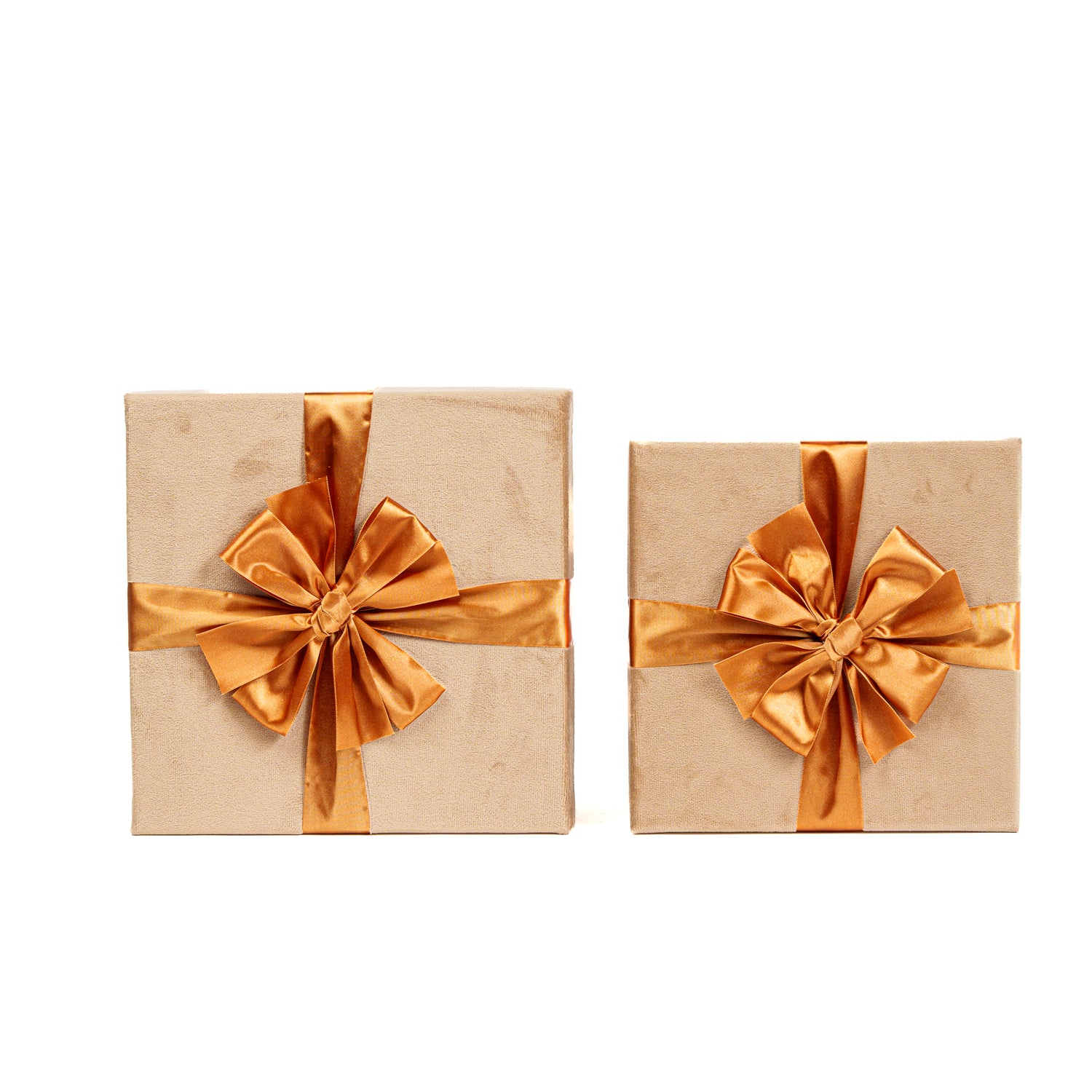 Set 2 scatole in velluto di colore crema decorate con fiocco, decorazione Natalizia.