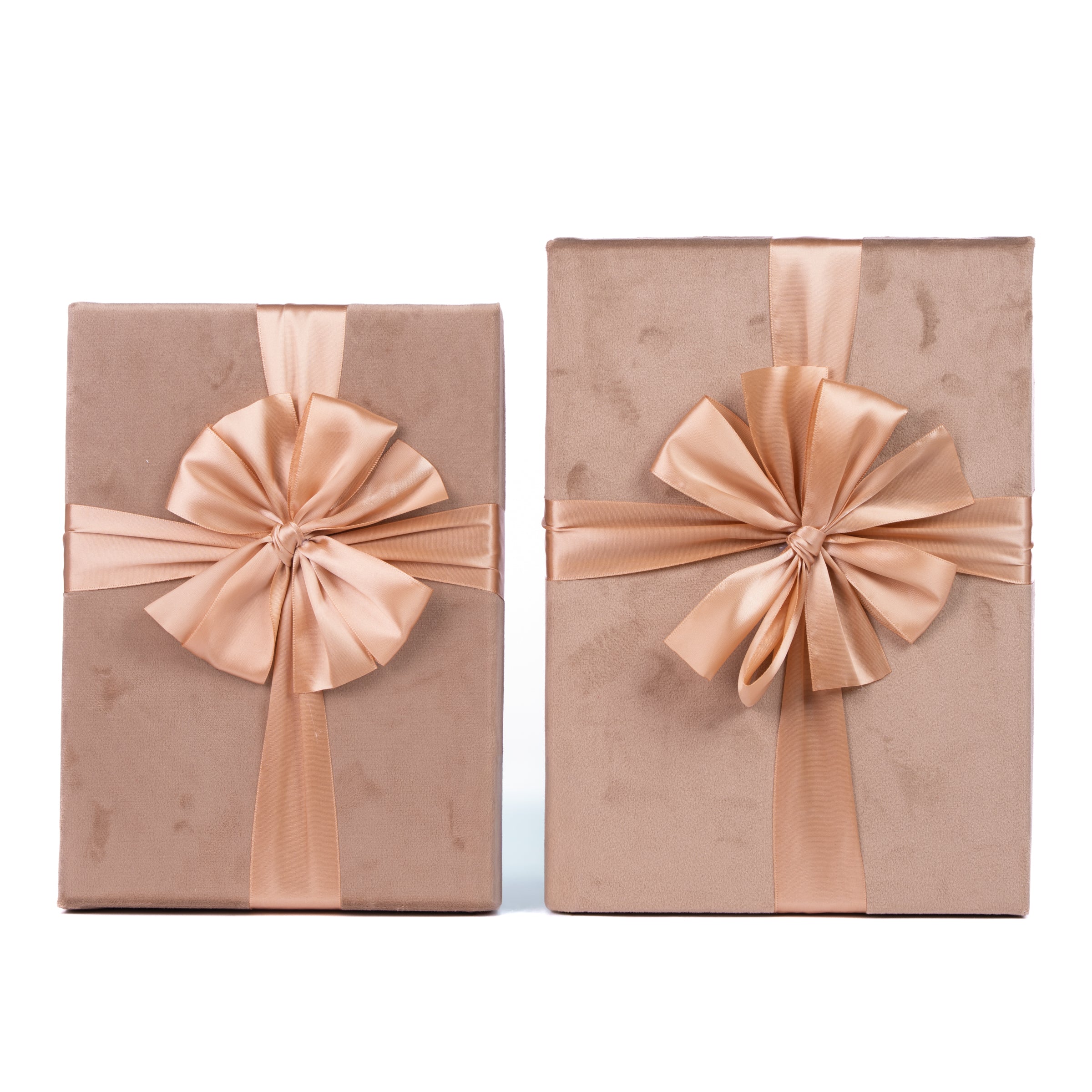 Set 2 scatole in velluto di colore crema decorate con fiocco, decorazione Natalizia.