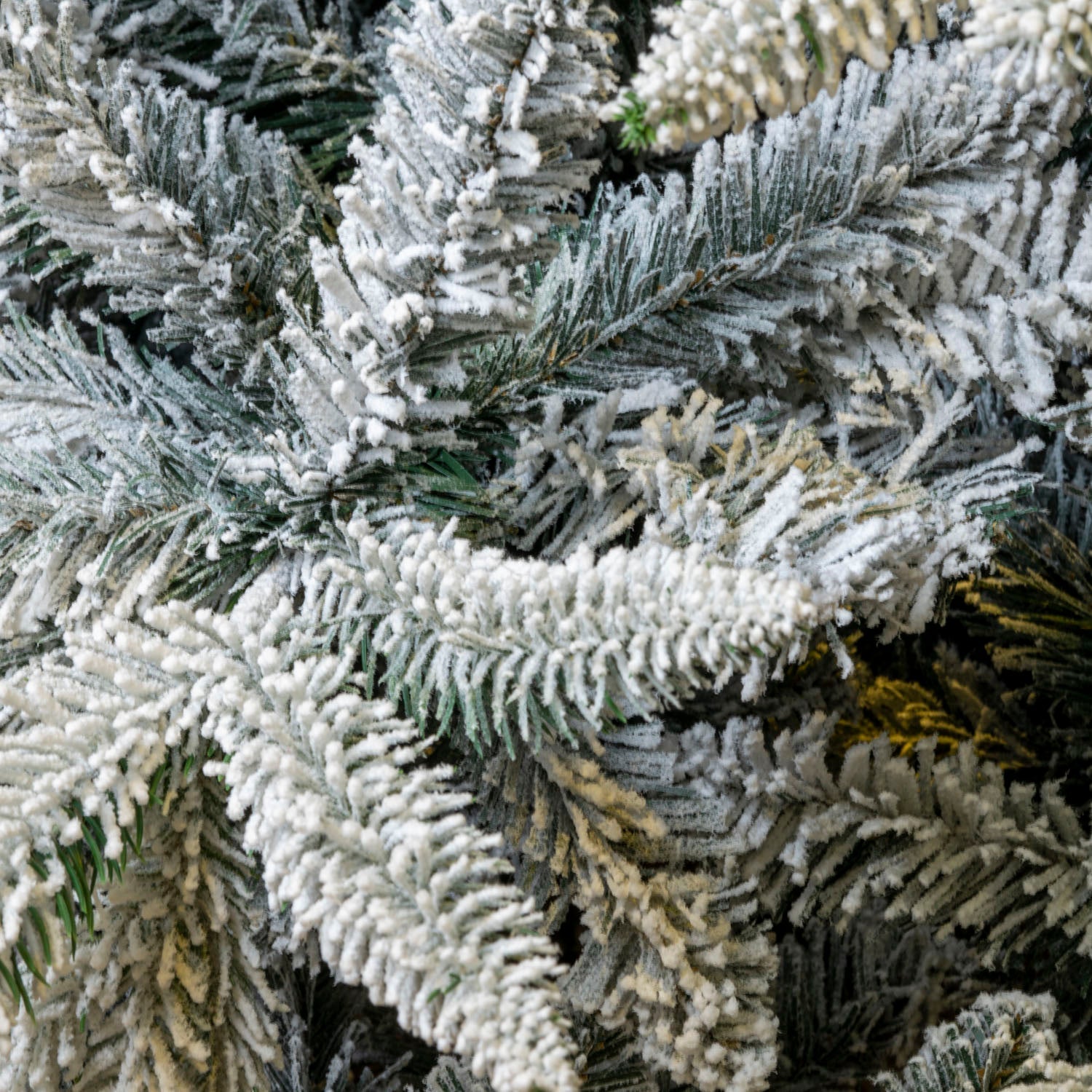 Abete Momi innevato H 210cm, D.112cm