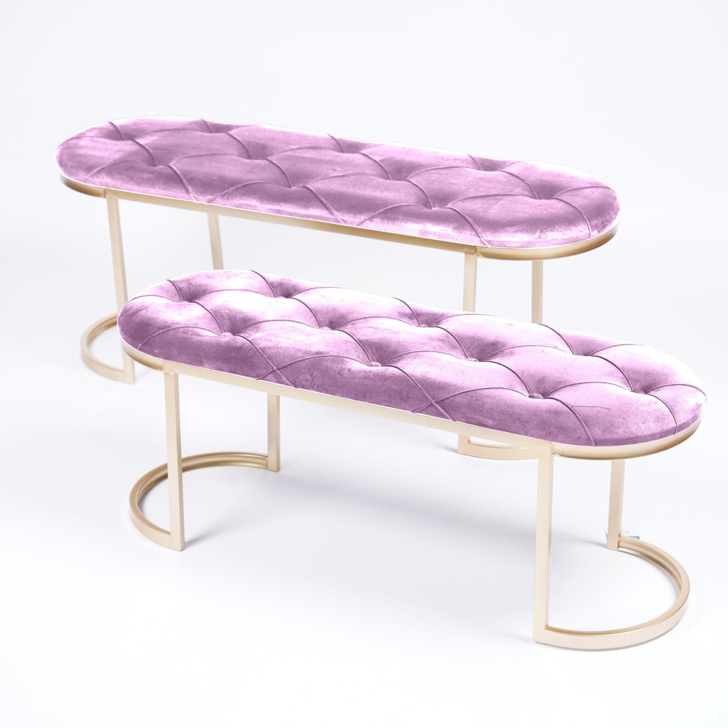 Panche trapuntate ovali in velluto Rosa e metallo dorato, 45X80X40 / 39x70x34cm, morbide al tatto e confortevoli , completo d' arredo per casa , hotel e allestimento eventi. In vendita sullo shop di Silani